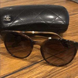 Beautiful CHANEL Sunglasses!